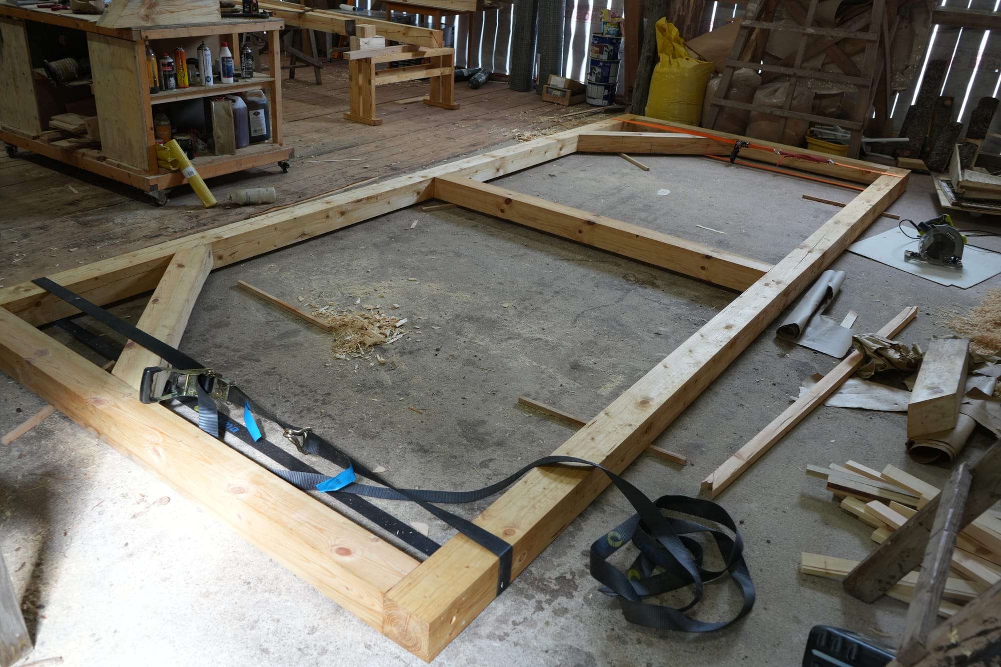 Duck shelter, part 2: The first wall